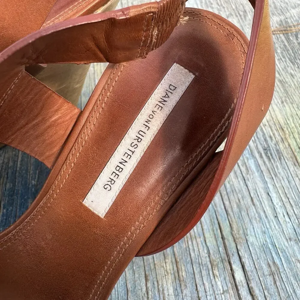 Diane Von Furstenberg Camel Wood Wedge Crossover Heels Women’s 9.5 - 999